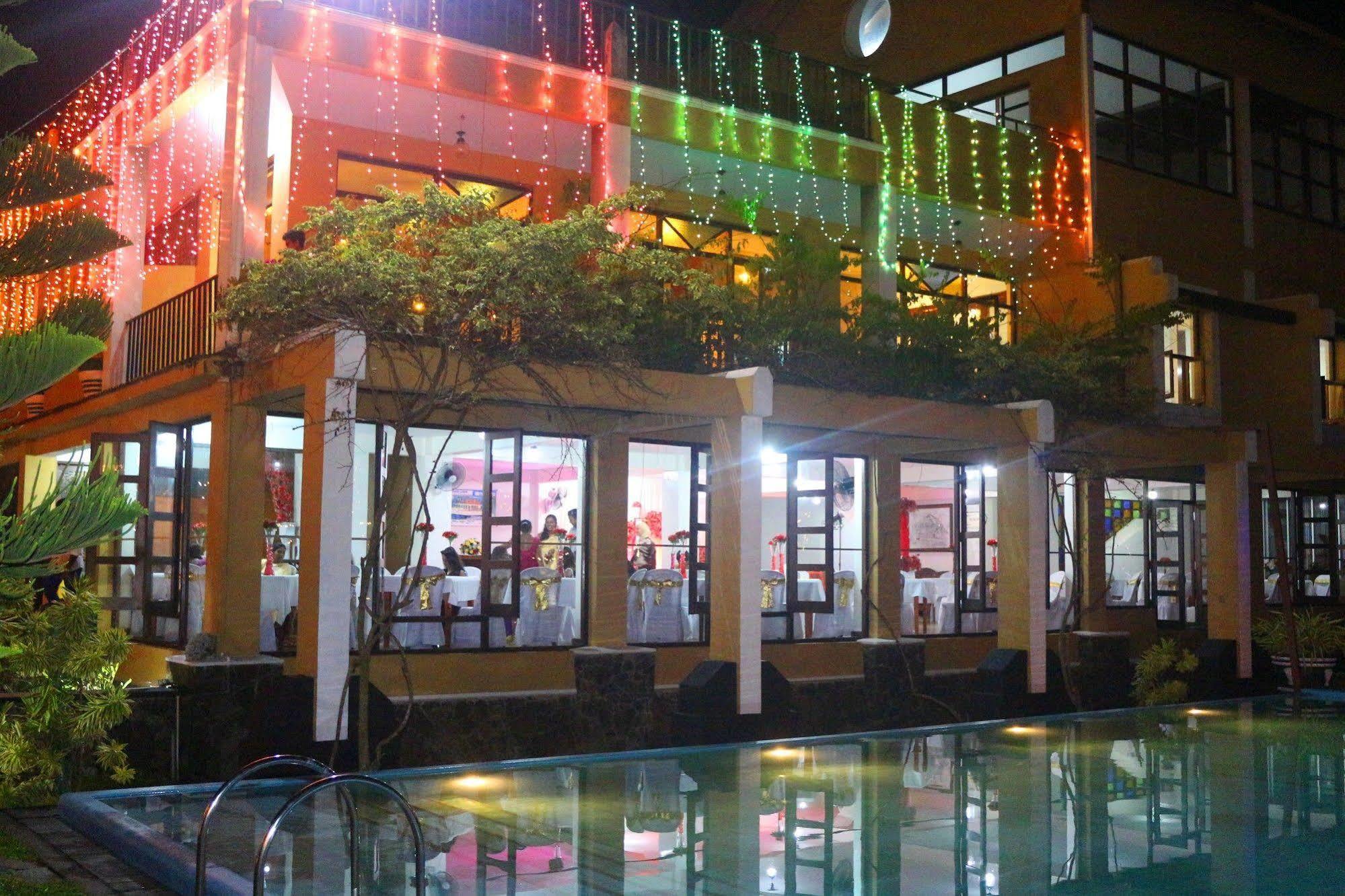 Ocean Dreams Hotel Ahangama Extérieur photo